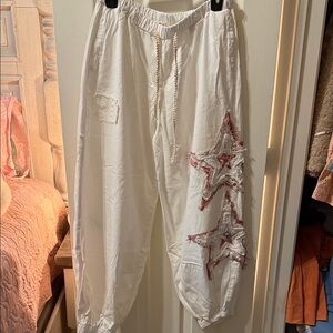 POL White Jogger Pants with Distressed Red Star Appliqués